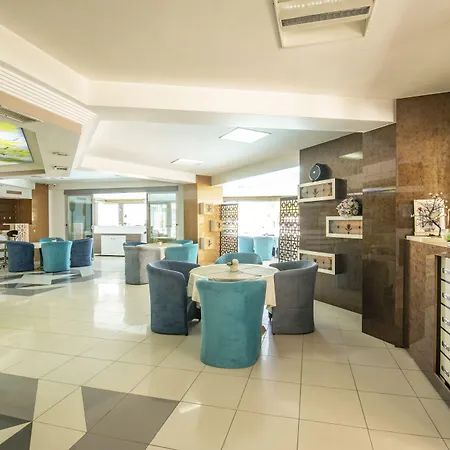 Aqua Wellness Hotel 3*