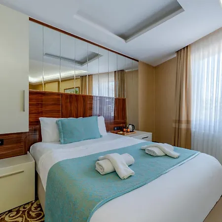 Aqua Wellness 3* 사판자
