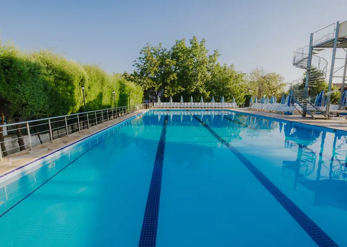 Отель Aqua Wellness 3*