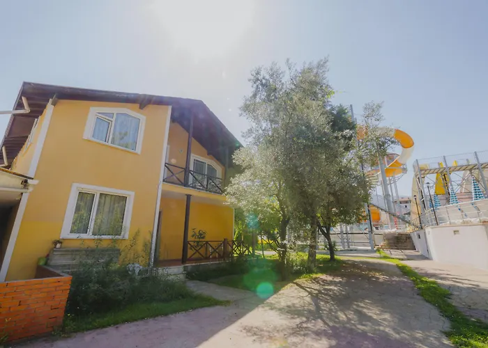 Отель Aqua Wellness 3*